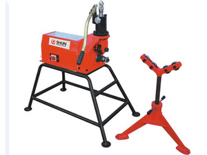 Machine à rouler les tuyaux automatique hautement efficace E-Work, machine à rainurer les tuyaux en acier 220V/380V 750W 2-8 pouces - Product Image 3