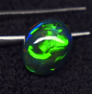 Ópalo Natural de Alta Calidad de 6.6 CT, Corte Ovalado, Cabujón, Gema Suelta de 15.3*12.6*6.8 mm, Procedente de Rajasthan, para la Elaboración de Joyas - Product Image 3