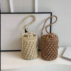 Monederos de Diseño para Mujer, Nueva Bolsa de Moda para Niños, Bolsa Tejida Gris, Bolsa de Papel de Paja Verde - Product Image 2