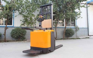 Montacargas Eléctrico de Cuatro Ruedas, Apilador Pequeño de 2 Toneladas y 4 Metros, con Batería de Litio y Neumáticos 80/70 - Product Image 5
