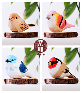 Figurine d'oiseau sculptée en <span class=keywords><strong>bois</strong></span> faite à la main, peinte à la main, art populaire, décoration de table, <span class=keywords><strong>statue</strong></span> <span class=keywords><strong>pour</strong></span> étagère - Product Image 4