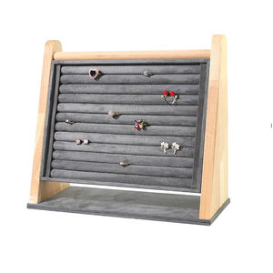 حامل عرض مجوهرات رأسي فاخر جاهز للشحن من المطاط والخشب الصلب والمخمل الناعم لعرض الخواتم والأقراط وحفظ المجوهرات للبيع بالتجزئة - Product Image 2