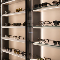 LED-Glastür-Brillenvitrine mit verstellbaren Regalen für Optikgeschäfte – Verkaufsvitrine für Brillen