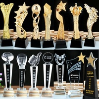 Artisanat en cristal fait main poli de trophée de globe de la terre avec la base élégante pour des souvenirs