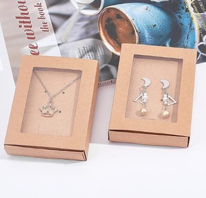 Tùy chỉnh Kraft hộp giấy rõ ràng cửa sổ hiển thị logo in tông Bông tai bao bì quà tặng với lớp phủ UV và dập nổi - Product Image 6