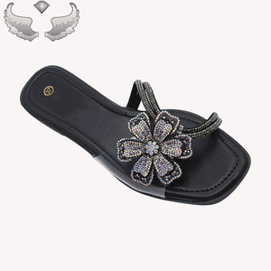 High Quality <b>Beach</b> Flat <b>Shoes</b> Fashionable High Demand Casual Retro Lightweight Women Sandals Slippers Low MOQ <b>for</b> Trial Sandals - Product Image 2