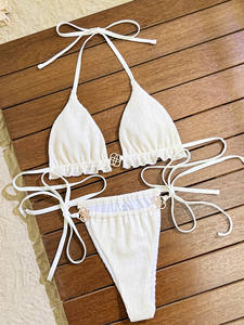Bikini Sexy de Dos Piezas Estilo Europeo y Americano 2025, Conjunto de Baño con Tela Especial de Triángulo para Vacaciones para Mujer - Product Image 5