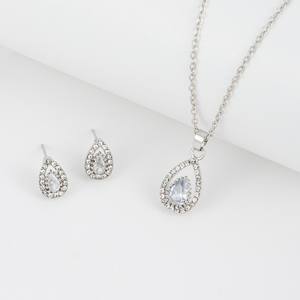 <span class=keywords><strong>ชุด</strong></span>เครื่องประดับสร้อยคอและต่างหูทรงหยดน้ำประดับเพชรซิคอนสไตล์เกาหลี เหมาะสำหรับงานแต่งงาน ของขวัญ งานปาร์ตี้ และสวม<span class=keywords><strong>ใส่</strong></span>ในชีวิตประจำวัน - Product Image 3