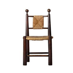 Sedia da pranzo rustica in legno con gambe a spirale, seduta in paglia intrecciata, schienale a X, finiture a sfera, per hotel, ristoranti, caffè, commerciale, all'ingrosso - Product Image 1