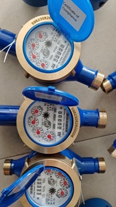 マルチジェット乾式IP68 ISO4064認証OEM 1/2真鍮製カップリング水道メーター DN15-DN50接続 - Product Image 4