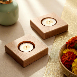 Portavelas Cuadrado de Madera para una Sola Vela, 4x4 Pulgadas, Soporte de Madera Natural para Velas, Decoración Rústica para Mesa - Product Image 5