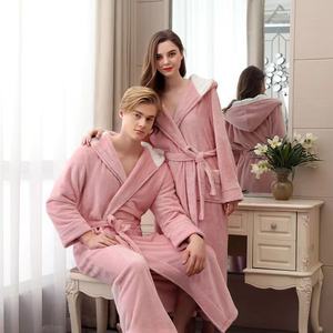 2022 elegante accappatoio di flanella di velluto di corallo per adulti cappuccio lungo con <span class=keywords><strong>camicia</strong></span> <span class=keywords><strong>da</strong></span> <span class=keywords><strong>notte</strong></span> invernale per le donne tessuto per l'autunno - Product Image 5