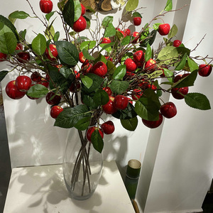 Branches d'arbres fruitiers artificielles Queyiyi avec feuilles et pommes vertes pour la décoration intérieure et les accessoires de photographie - Product Image 1