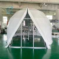 Dôme géodésique transparent pour le glamping en plein air, 6 m, avec porte triangulaire