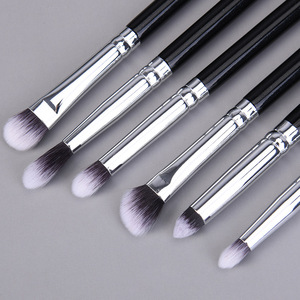 ชุดแปรงแต่งหน้าขนสังเคราะห์สีดำ 15 ชิ้น ด้ามไม้ แปรงพัด แปรงทาอายแชโดว์ อุปกรณ์เครื่องสำอาง รับทำโลโก้ - Product Image 3
