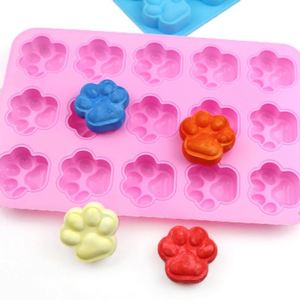Eco-Friendly Free Sample 15 Hole Cute <b>Cat</b> Feet Shape Silicone Candle Molds Hand Make Cake Mould Soap Making Resin OEM\ODM - Product Image 1