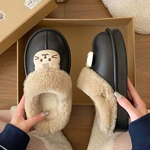 Chaussons en laine à semelle épaisse antidérapante pour l'hiver et l'automne, adaptés à l'intérieur et à l'extérieur, style maison en coton. - Product Image 6