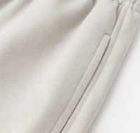 Peso pesado de alta calidad YKH 280GSM Pantalones de chándal de gran tamaño Logotipo propio personalizado Buena calidad Ropa de calle Pantalones de hombre