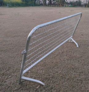 Sıcak Satış Fabrika Direkt Demir Yaya Bariyeri Modern Geçici Barikatlar Güvenlik Kalabalık Giriş Kapıları Çitler Sıcak Daldırma Kaplama - Product Image 1