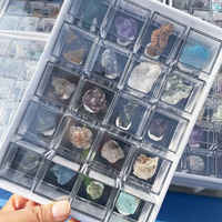 Boîte de présentation en acrylique pour pierres brutes, minéraux, pierres de guérison Reiki et spécimens de cristaux, très demandée pour la collection