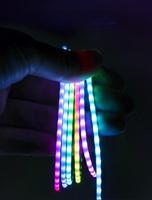 Lampu LED Strip RGBIC Addressable Berkualitas Tinggi 2.7mm 5V 160Leds 12W/M Dekorasi LED Warna Impian Dalam Ruangan Kontrol Jarak Jauh WIFI IP20