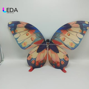 Drone papillon bionique LEDA au design romantique et moderne pour spectacles de mariage et autres événements, conçu pour une utilisation répétée - Product Image 2