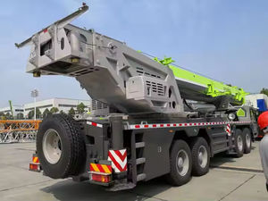 Gru Mobile Idraulica <span class=keywords><strong>Zoomlion</strong></span> ZTC801VS562 da 80 Tonnellate con Motore e Pompa, Altezza di Sollevamento 60,2m per Costruzioni Urbane - Product Image 3