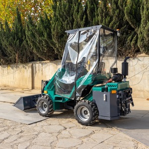 Mini-chargeuse sur pneus diesel verte à rayon de braquage court pour le nettoyage des routes municipales - Product Image 3