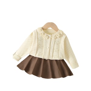 Style coréen fait à la main fleur tricoté cardigan <span class=keywords><strong>pull</strong></span> décontracté ensemble <span class=keywords><strong>robe</strong></span> pour petits bébés filles tenue pour l'automne hiver - Product Image 5