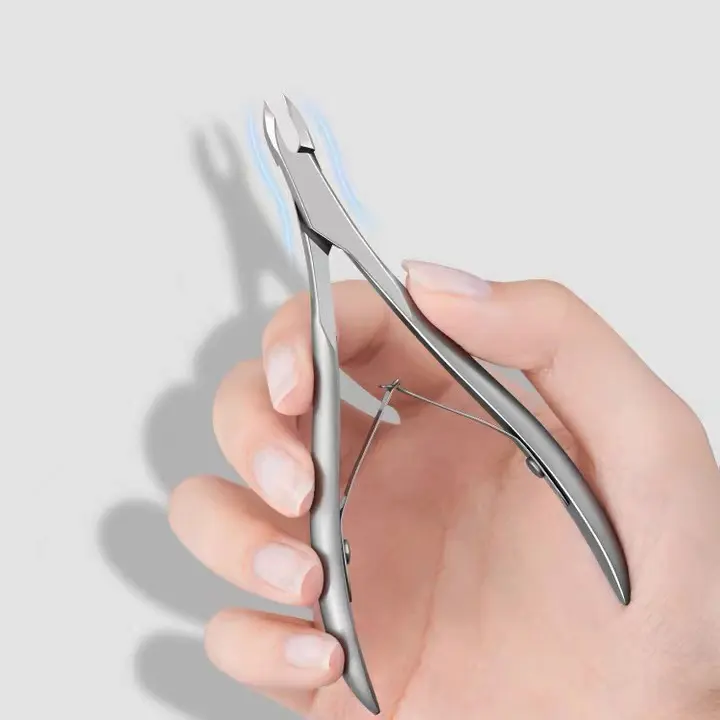 Pinces à cuticules grises pratiques pour les ongles professionnels à prix compétitif