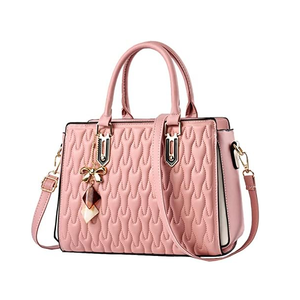 Bolso de mano versátil para mujer, de cuero 100% genuino, para el día y la noche, que ofrece una transición perfecta de entornos profesionales a sociales. - Product Image 2