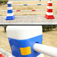 Barriera Stradale in Plastica Blu e Bianca per Carichi Pesanti LKS OEM, Divisorio Stradale Temporaneo Riempibile con Acqua per Controllo Folla 800x350x350mm