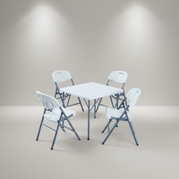 Table pliante 2-en-1 légère et moderne en HDPE, carrée, pour poker et repas, avec structure en acier, idéale pour l'extérieur – Prix bas
