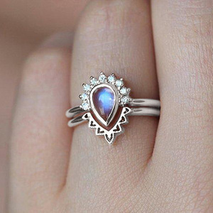 Anillo de oro rosa con forma de corona T0921 con piedra natural y diamantes redondos engastados en pavé para mujer, anillos de compromiso con gemas. - Product Image 3