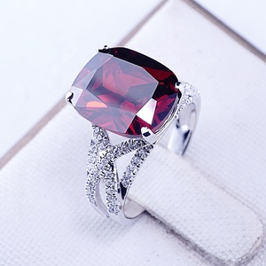 <span class=keywords><strong>Ruby</strong></span> và đá trắng thời trang mới Nhẫn <span class=keywords><strong>Ruby</strong></span> đá Vòng thiết kế Đá Nhẫn cho phụ nữ 925 Sterling Silver 18K vàng mạ đồ trang sức - Product Image 3