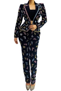 ชุดสูทแฟชั่นทรงสี่เหลี่ยมสไตล์รัสเซียชุดสามชิ้นกางเกงพิมพ์ลายชาวต่างชาติเสื้อผ้าการแสดง - Product Image 4