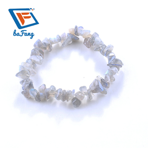 Venta al por mayor 5-8mm Chips sueltos pulsera de piedra Natural Irregular pequeñas cuentas pulseras elásticas para las mujeres - Product Image 4