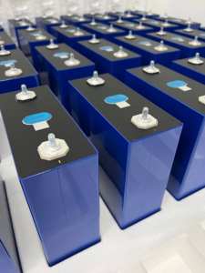 Batería Prismática de Iones de Litio LiFePO4 MB31 Grado A 314h 330Ah 8000 Ciclos 3.2V para Sistemas de Almacenamiento Solar Fuera de la Red de 12V 48V - Product Image 6