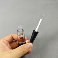 Gloss repulpant pour les lèvres Max, végan, transparent, repulpant pour les lèvres, expert en remplissage des lèvres, marque privée