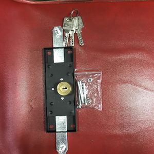 Cerradura gigante para persianas enrollables con núcleo extendido, operada con llave de hierro, antirrobo para puertas enrollables - Product Image 1