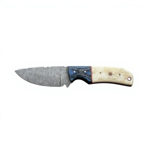 Cuchillos Rajput de Hoja Fija con Punta Caída, Acero de Damasco, Mango de Madera Pakka Azul, Garantía de 3 Años - Personalizable para Caza - Product Image 3