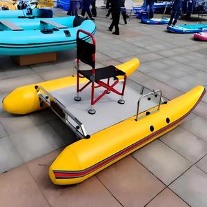 Precio de Fábrica, Bote de Pesca de Pontón para una Persona de 2.6 m con Plataforma Plegable de Aluminio para Aguas Poco Profundas, Ríos y Lagos - Product Image 1