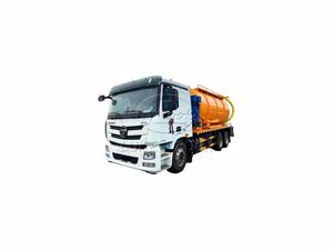 Camion aspirateur Foton Daimler Jet Vacuum Truck Cummins/Yuchai pour le nettoyage des boues en Afrique, pompe à jet haute pression et à aspiration pour les blocages de canalisations - Product Image 1