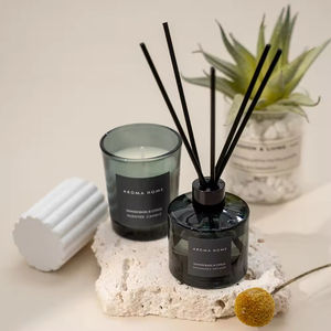 Diffuseur de parfum Aikun de luxe en verre décoratif, diffuseur à bâtonnets pour une diffusion continue d'arômes, idéal pour hôtels et maisons. - Product Image 4