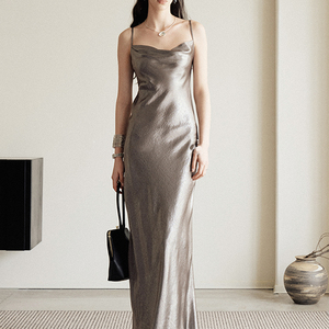 Abito lungo da <span class=keywords><strong>donna</strong></span> in <span class=keywords><strong>pelle</strong></span> PU con spalline sottili, elegante, sexy, senza schienale, per serate ed eventi estivi, perfetto per feste e discoteche - Product Image 1