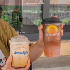 Vente en gros de gobelets en plastique PP rigide jetables de 500 ml avec couvercles, personnalisables avec logo, pour smoothies, matcha, café, emballage de bouteilles alimentaires givrées - Product Image 2