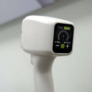 <span class=keywords><strong>Laser</strong></span> Dioda 4 Gelombang Daya Tinggi 808 810nm Medis <span class=keywords><strong>CE</strong></span> Disetujui Mesin <span class=keywords><strong>Laser</strong></span> Pemangkas Rambut <span class=keywords><strong>Laser</strong></span> Dioda Gabungan Serat - Product Image 2