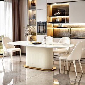 Set da Pranzo Ovale Beige Italiano per Sei Persone con Finiture Dorate e Piano in Marmo, Arredamento Best-Seller per Appartamenti, Ristoranti e Hotel - Product Image 1