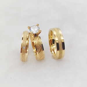 Nice Alliance Lovers Anillos <span class=keywords><strong>de</strong></span> compromiso <span class=keywords><strong>de</strong></span> boda CZ diamante joyería Frosted 18K anillo chapado en oro <span class=keywords><strong>para</strong></span> hombres y mujeres - Product Image 2