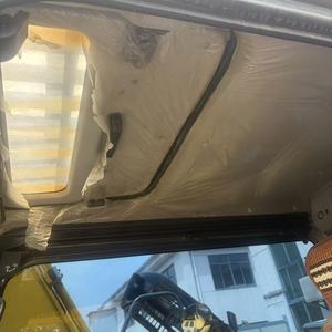 Excavadora Komatsu PC130, Cargadora Hidráulica de Orugas, Equipo de Construcción en Alquiler - Product Image 4